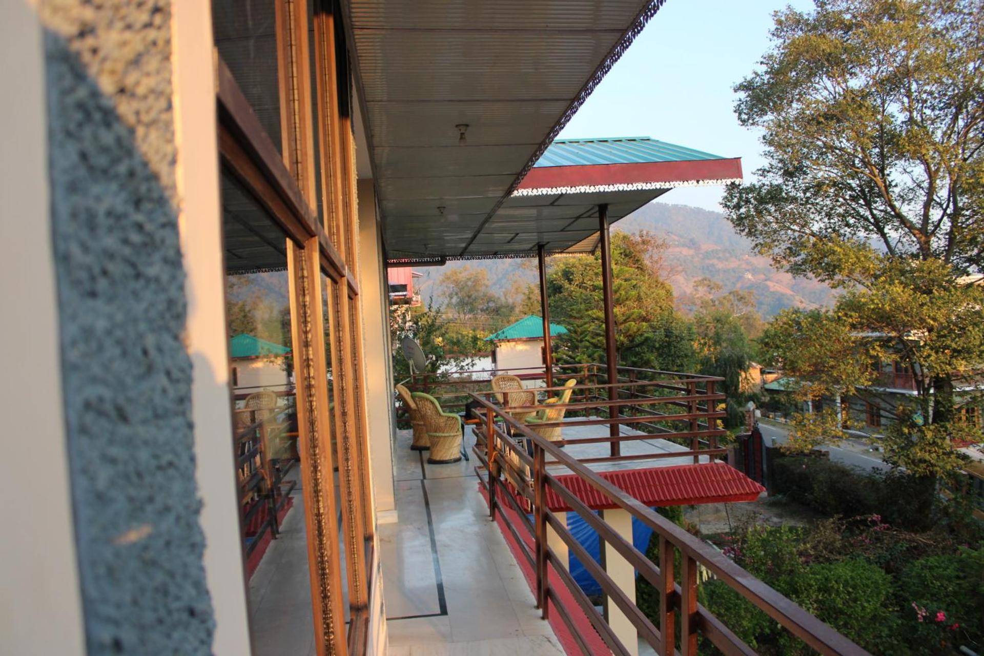Aditya Homestay Bir-Billing Surrounded By Mountains Dış mekan fotoğraf