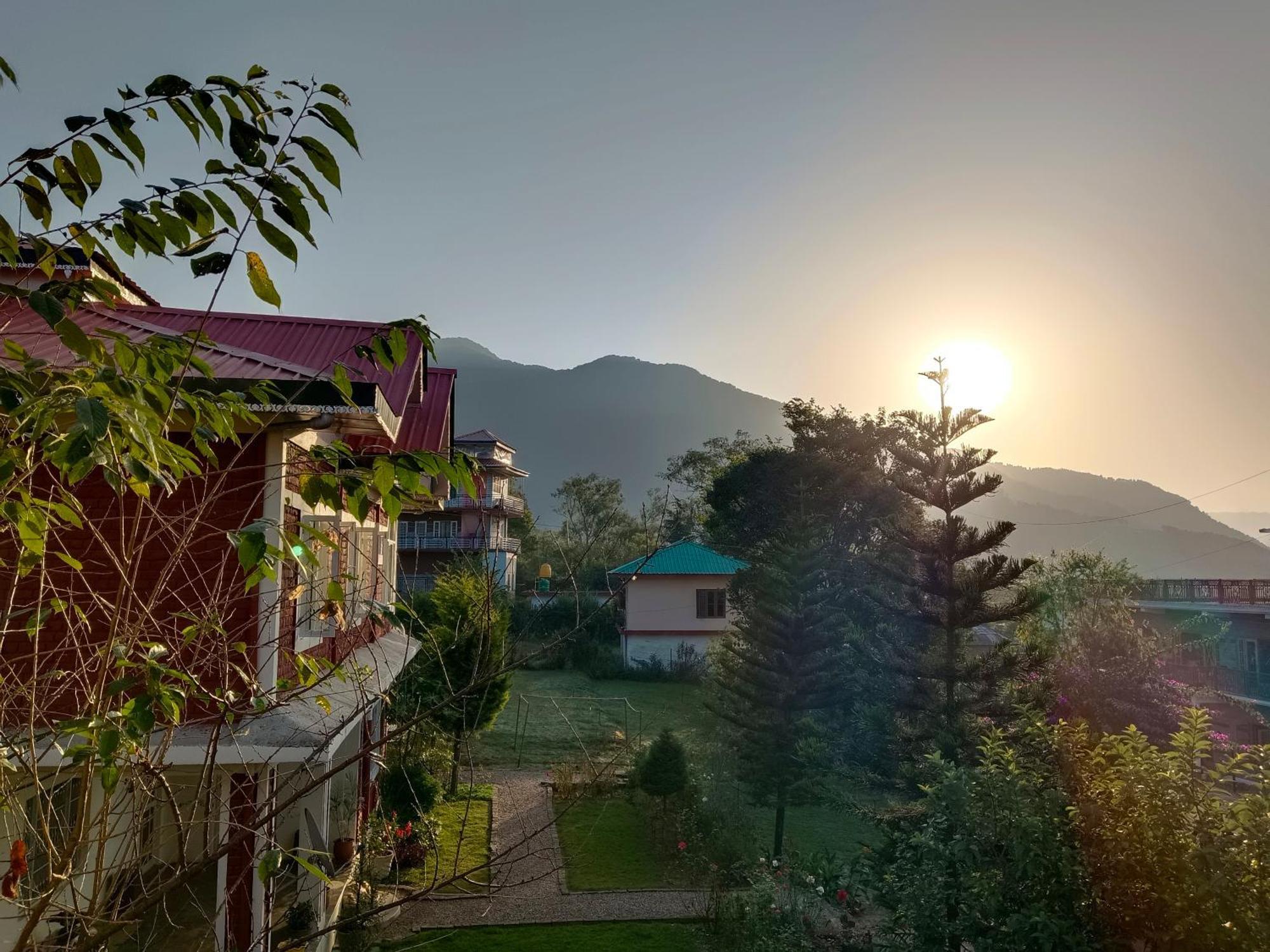 Aditya Homestay Bir-Billing Surrounded By Mountains Dış mekan fotoğraf